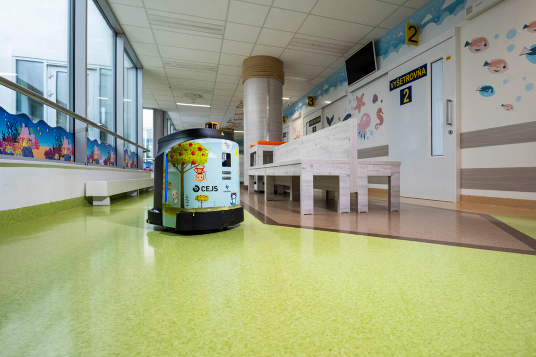 Autonomous cleaning in healthcare: TASKI Phantas at University Hospital Bratislava